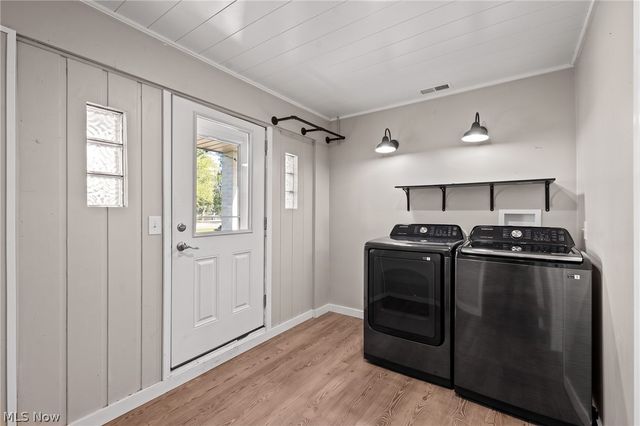 158 Oak Drive NW, North Canton, OH 44720