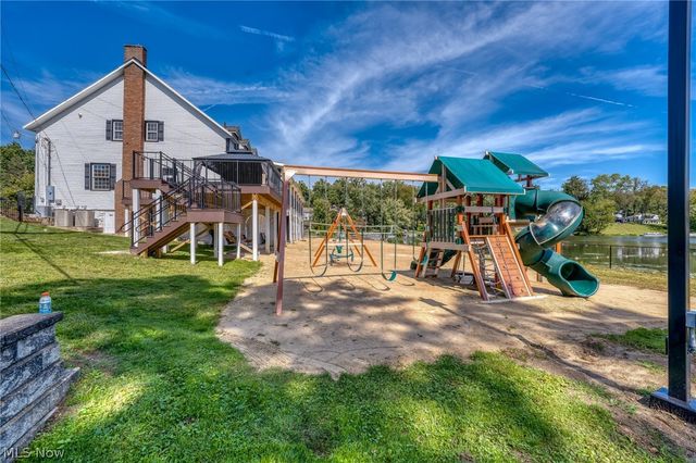 158 Oak Drive NW, North Canton, OH 44720