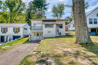 158 Oak Drive NW, North Canton, OH 44720