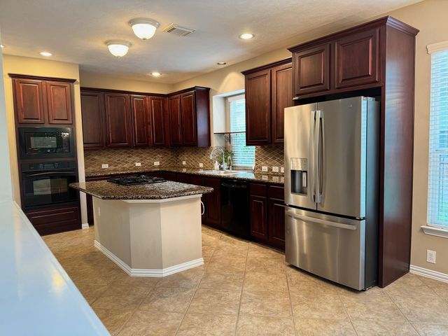 1618 Beau Rivage, Conroe, TX 77304