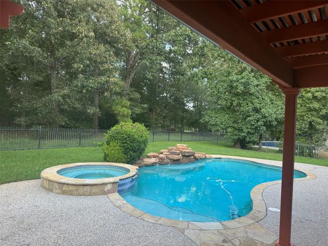 1618 Beau Rivage, Conroe, TX 77304
