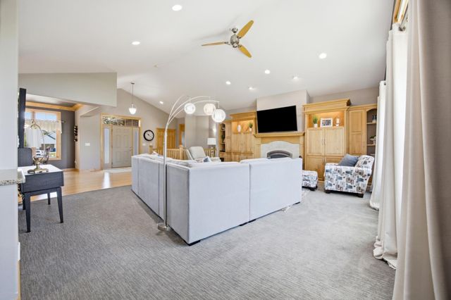 4847 2nd Street SW, Moorhead, MN 56560