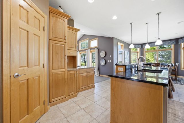 4847 2nd Street SW, Moorhead, MN 56560