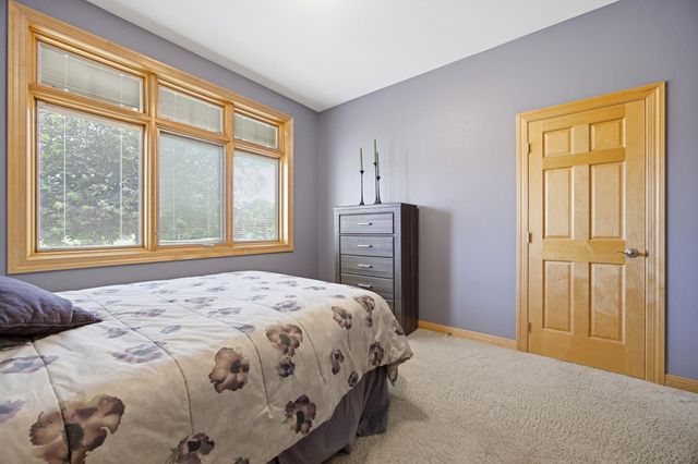 4847 2nd Street SW, Moorhead, MN 56560