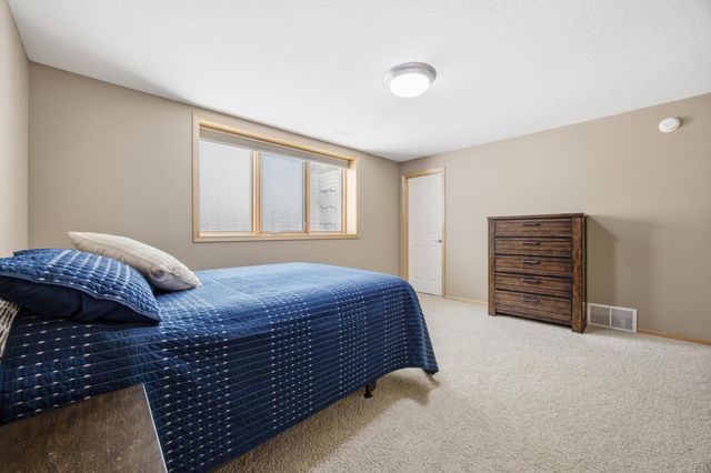 4847 2nd Street SW, Moorhead, MN 56560