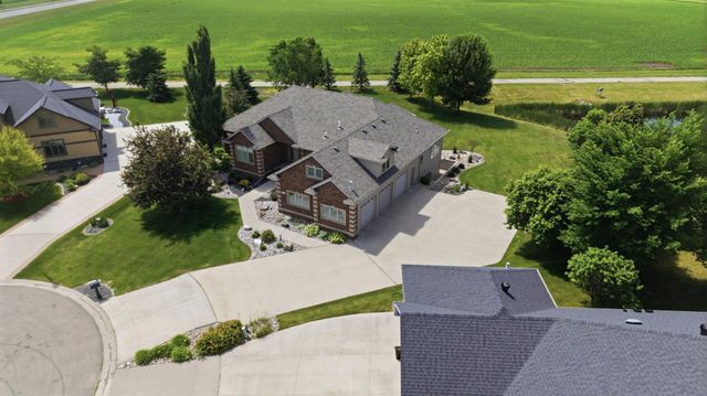 4847 2nd Street SW, Moorhead, MN 56560