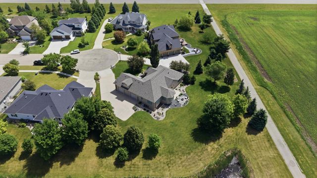 4847 2nd Street SW, Moorhead, MN 56560