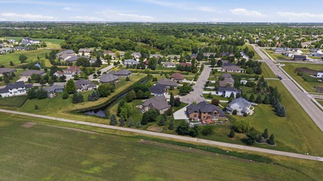 4847 2nd Street SW, Moorhead, MN 56560