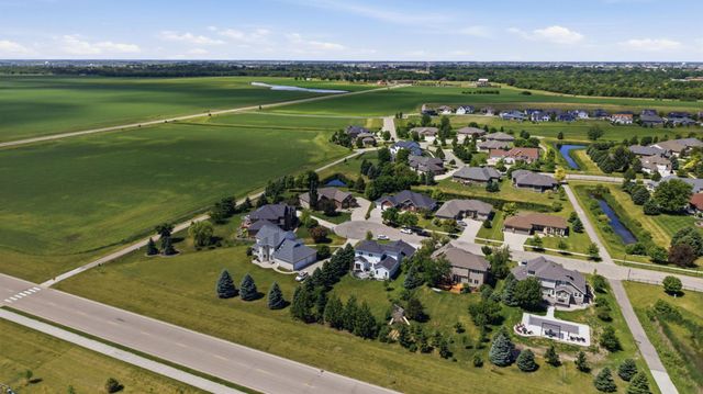 4847 2nd Street SW, Moorhead, MN 56560