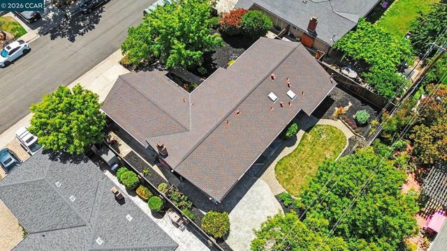 1543 American Beauty Dr, Concord, CA 94521