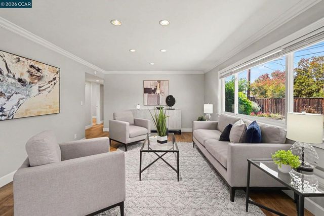 1543 American Beauty Dr, Concord, CA 94521