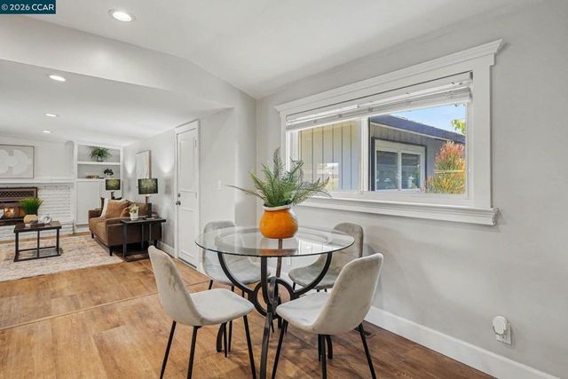 1543 American Beauty Dr, Concord, CA 94521