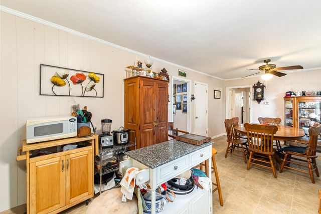 2032 Whitland Dr, Clarksville, TN 37043