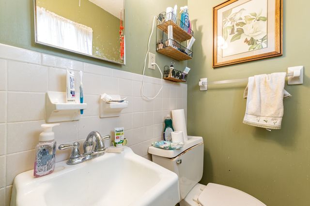 2032 Whitland Dr, Clarksville, TN 37043