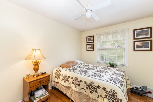 2032 Whitland Dr, Clarksville, TN 37043