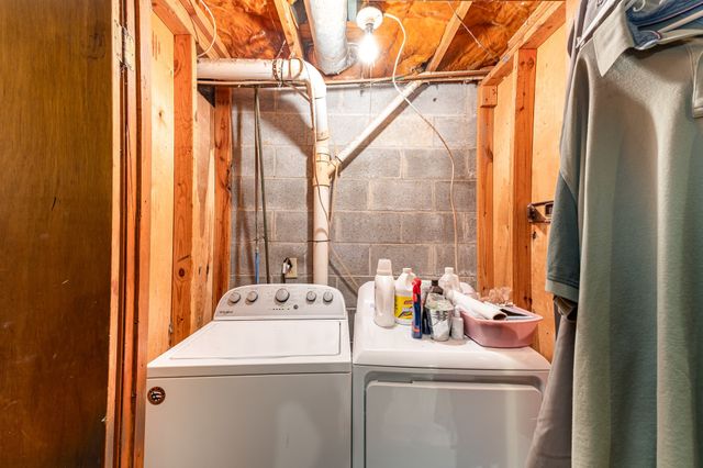 2032 Whitland Dr, Clarksville, TN 37043