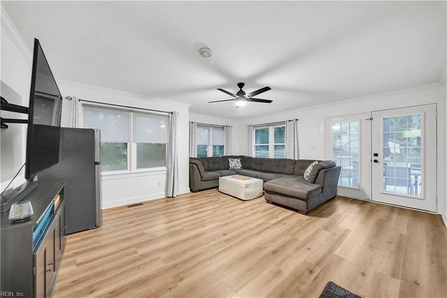 604 Glasgow ST, Chesapeake, VA 23322