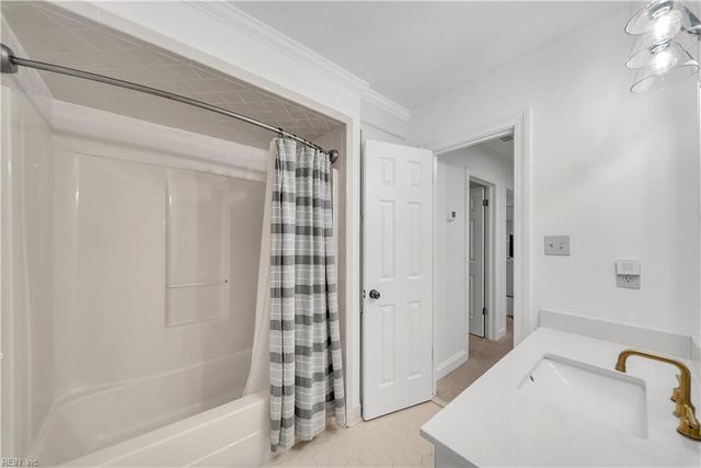 604 Glasgow ST, Chesapeake, VA 23322