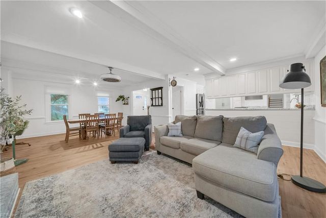 604 Glasgow ST, Chesapeake, VA 23322