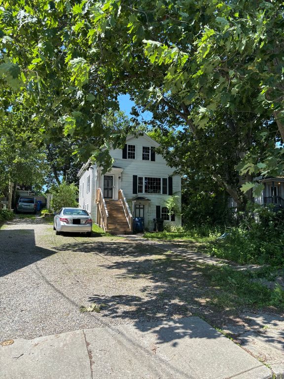 90 4th Street, Norwich, CT 06360