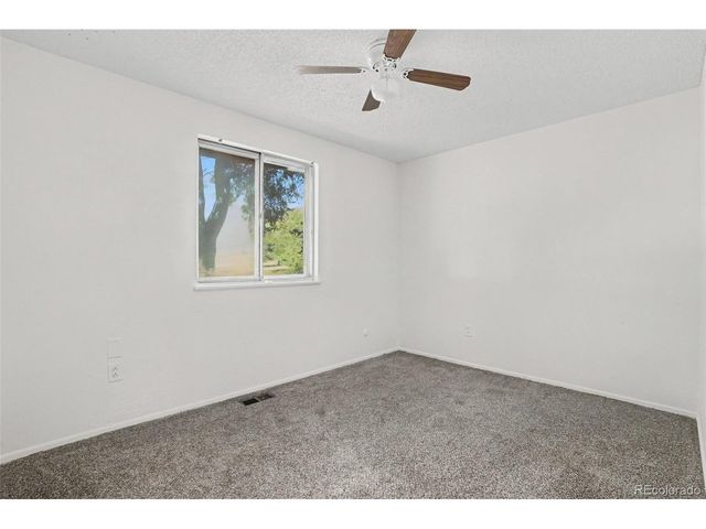 3034 S Laredo Cir, Aurora, CO 80013
