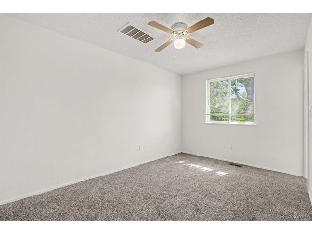3034 S Laredo Cir, Aurora, CO 80013