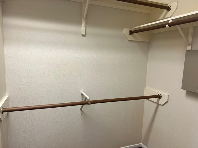 8815 Crazy Horse Trail, Houston, TX 77064