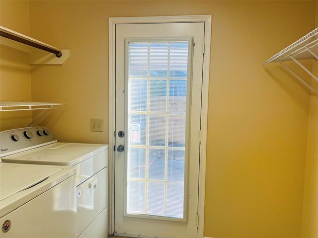 8815 Crazy Horse Trail, Houston, TX 77064