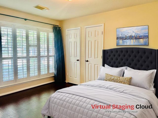 8815 Crazy Horse Trail, Houston, TX 77064