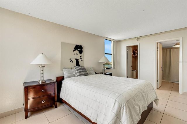 255 DOLPHIN POINT 901, Clearwater Beach, FL 33767