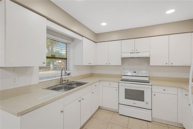 6313 S CLARK AVENUE, Tampa, FL 33616