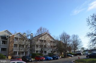 4409 FAIR STONE DR #101, Fairfax, VA 22033