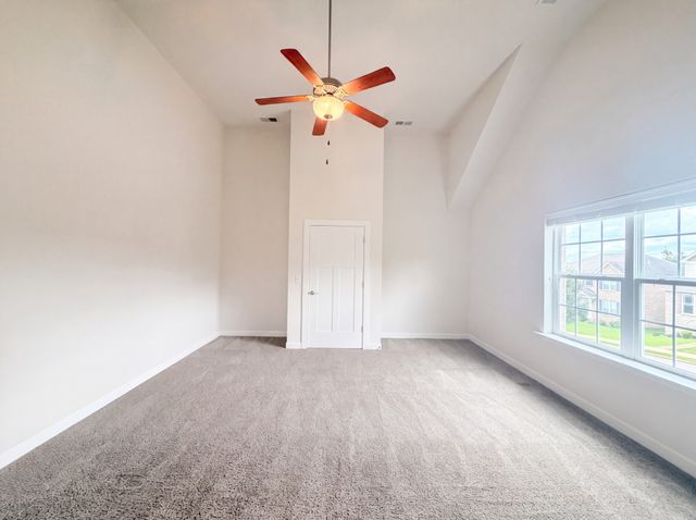 8052 Brockman Ln, Nashville, TN 37211