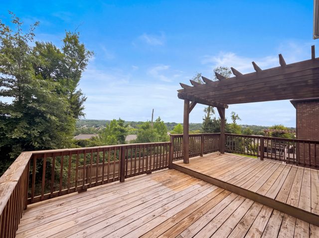 8052 Brockman Ln, Nashville, TN 37211