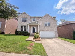 8052 Brockman Ln, Nashville, TN 37211