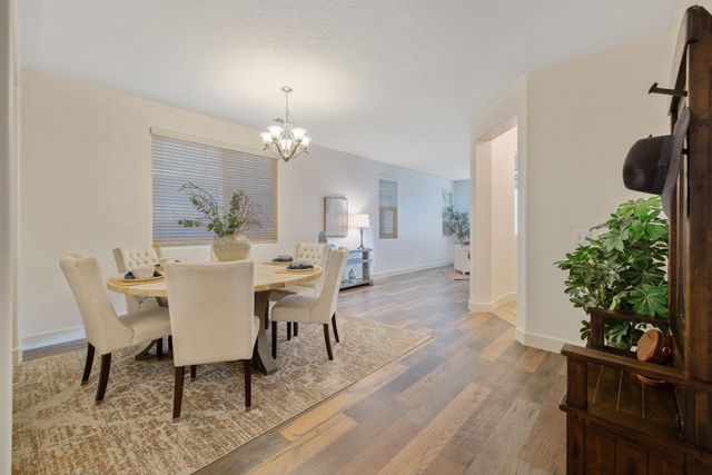 2192 N Weyrich Court, Tulare, CA 93274