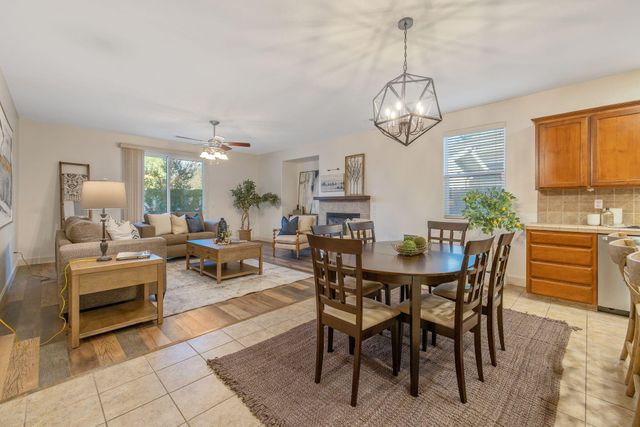 2192 N Weyrich Court, Tulare, CA 93274