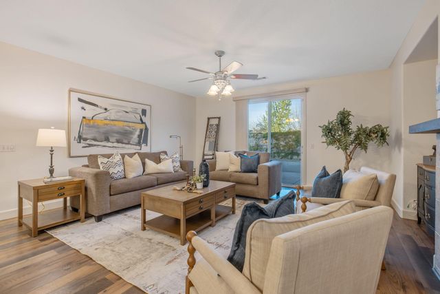 2192 N Weyrich Court, Tulare, CA 93274