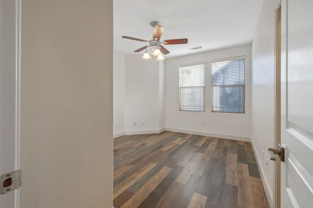 2192 N Weyrich Court, Tulare, CA 93274