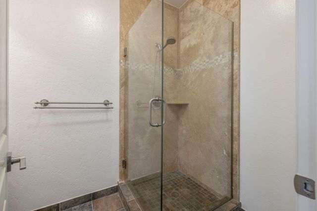 2192 N Weyrich Court, Tulare, CA 93274