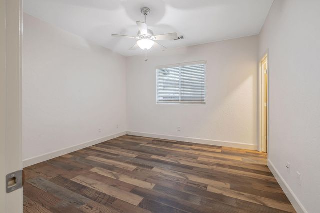 2192 N Weyrich Court, Tulare, CA 93274