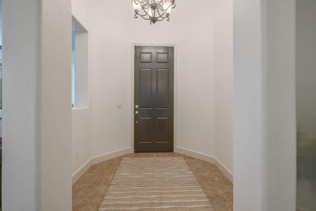 2192 N Weyrich Court, Tulare, CA 93274