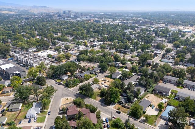 2805 W Moore St, Boise, ID 83702