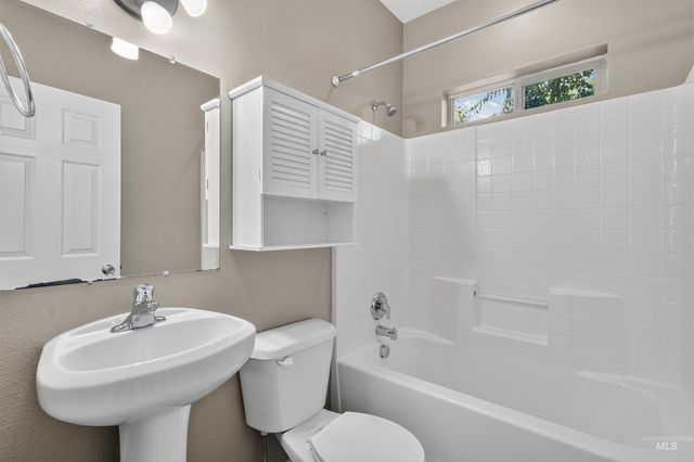 2805 W Moore St, Boise, ID 83702