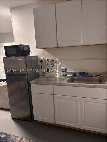 890 NW 65th Ave, Plantation, FL 33317