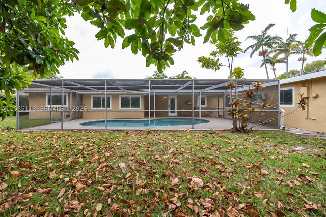 890 NW 65th Ave, Plantation, FL 33317