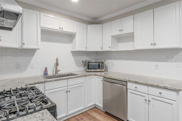 1328 Mark Avenue, Bossier City, LA 71112