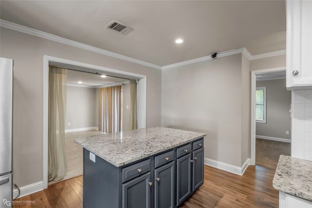 1328 Mark Avenue, Bossier City, LA 71112