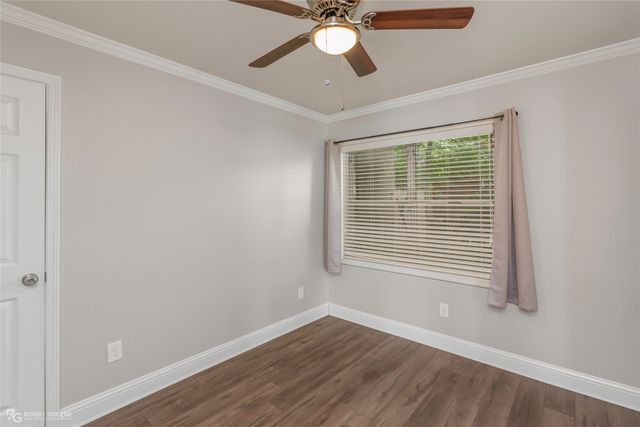1328 Mark Avenue, Bossier City, LA 71112