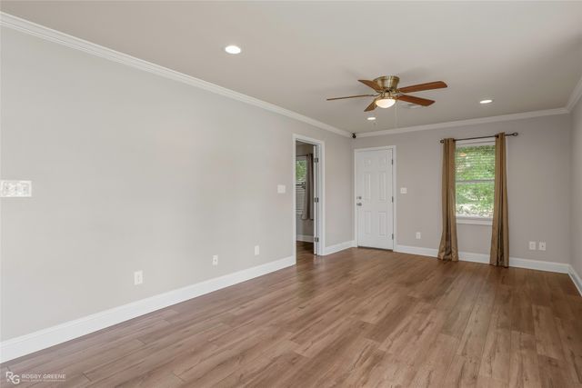 1328 Mark Avenue, Bossier City, LA 71112